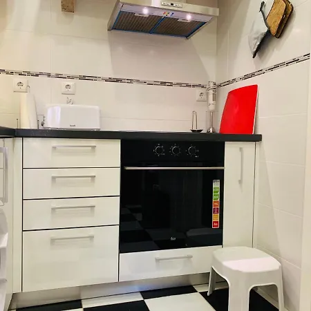 Excellent 2 Bedroom Apartment In Lisbon-2